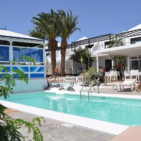 Apartahotel Tulipanes 2*